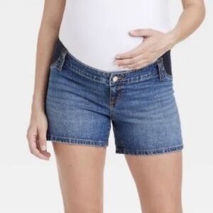 Isabel Maternity by Ingrid & Isabel Maternity Shorts Size 18